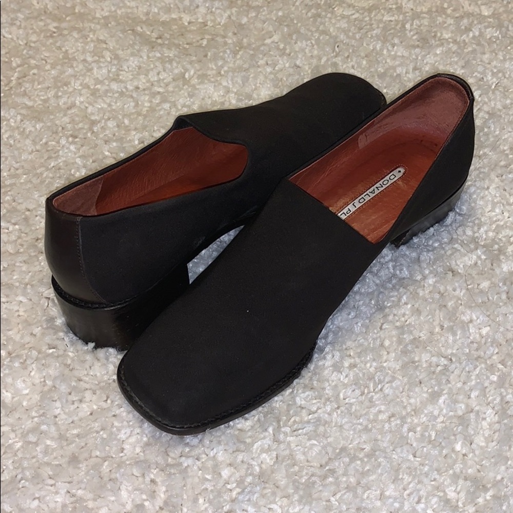 Donald J. Pliner black silk elastic low heels